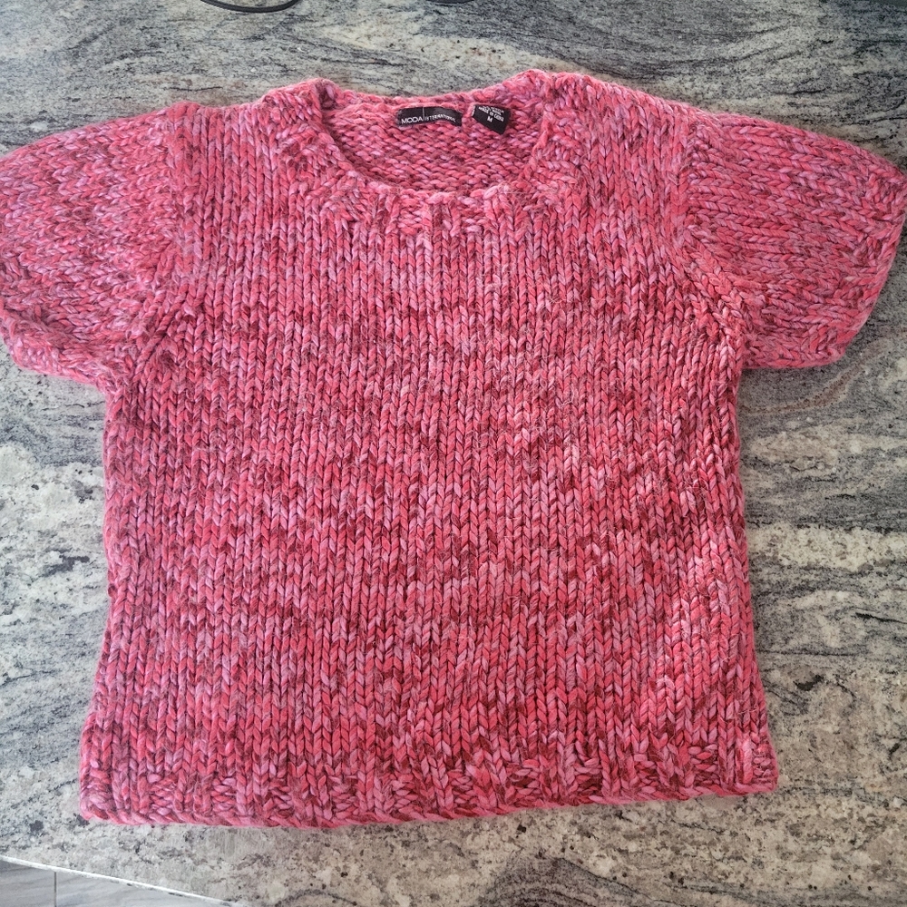 Moda International VS fitted wool sweater Medium